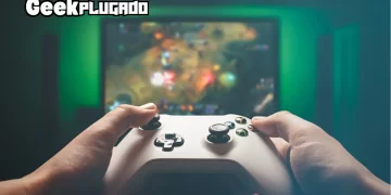 Geek jogando no serviço de Cloud Gaming direto em sua TV