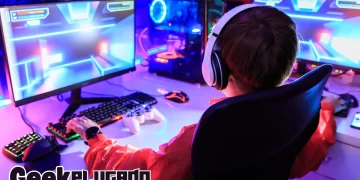 Gamer jogando em um PC moderno com setup iluminado, representando o universo dos jogos indies mais esperados de 2025.