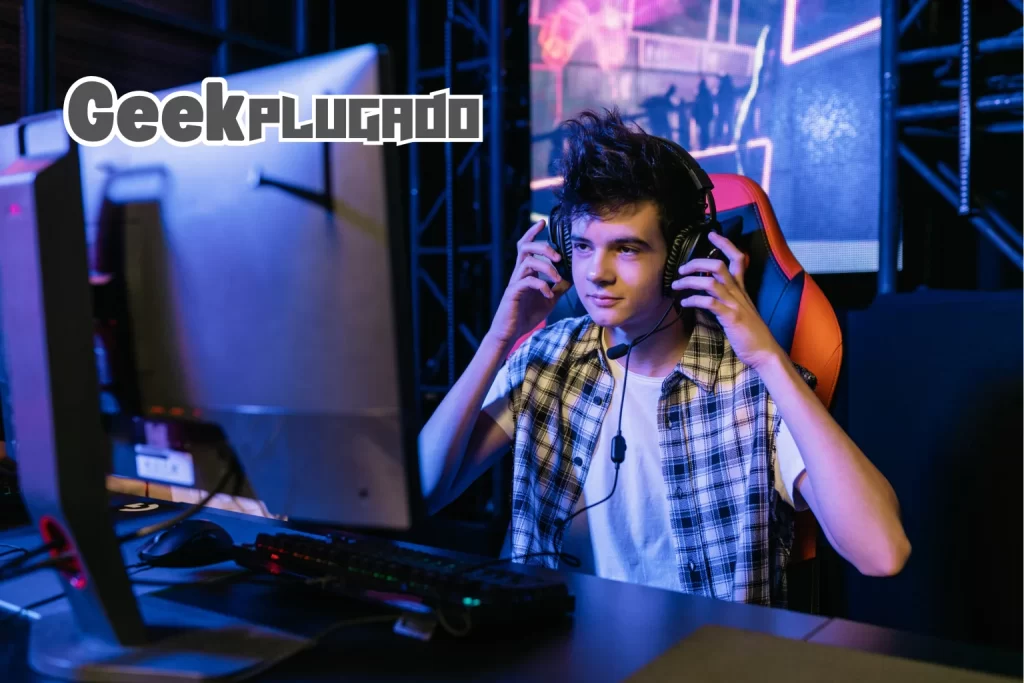 Gamer Usando o Discord Durante sua Sessão de Jogatina com Seus Amigos